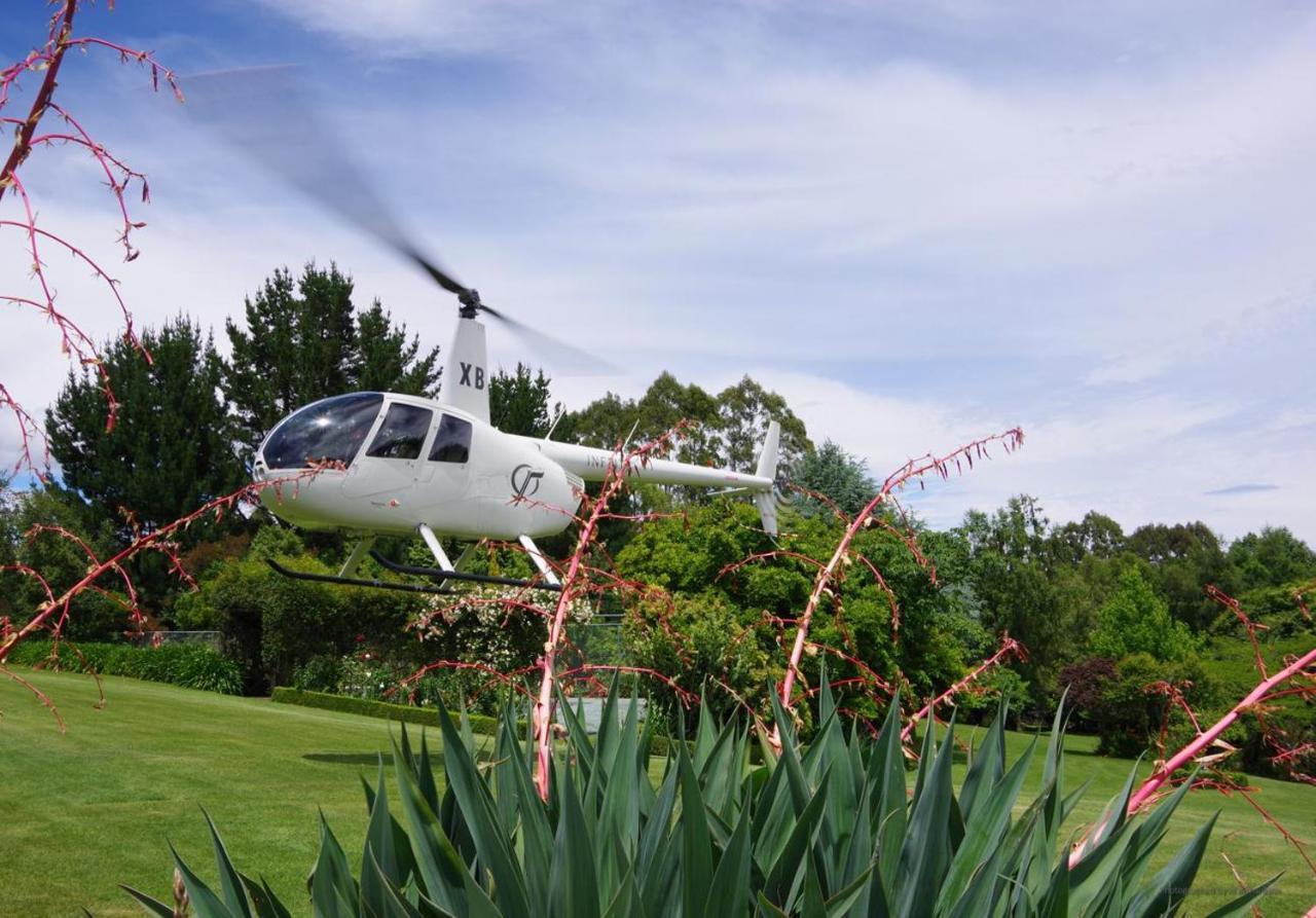 The Pillars Retreat Bed & Breakfast Taupo Exterior photo