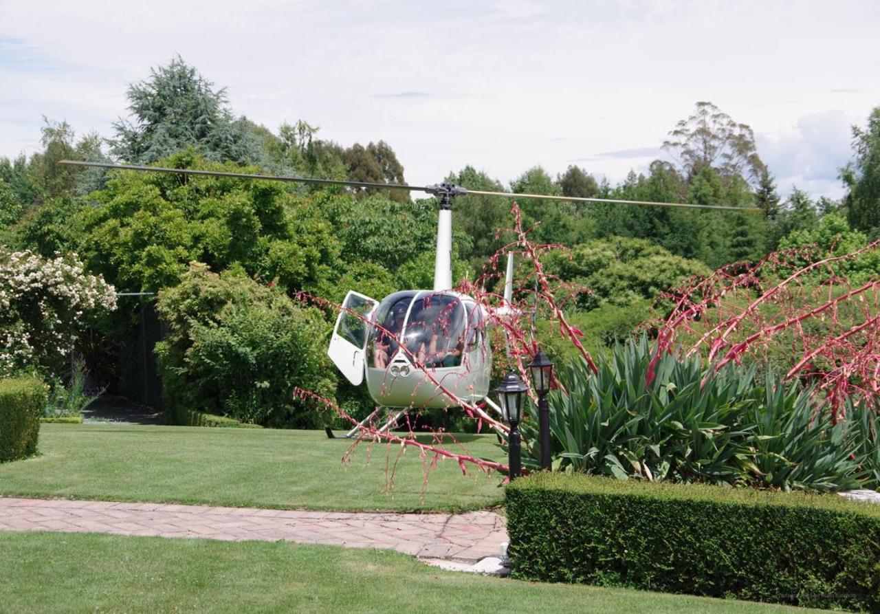 The Pillars Retreat Bed & Breakfast Taupo Exterior photo