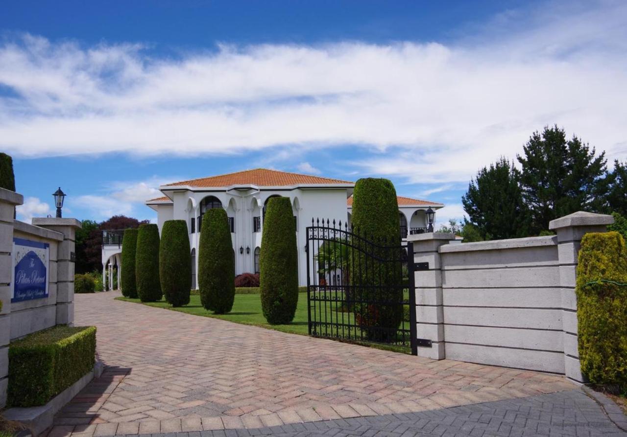 The Pillars Retreat Bed & Breakfast Taupo Exterior photo
