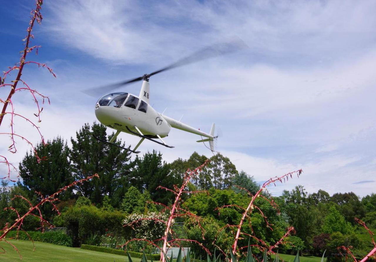 The Pillars Retreat Bed & Breakfast Taupo Exterior photo