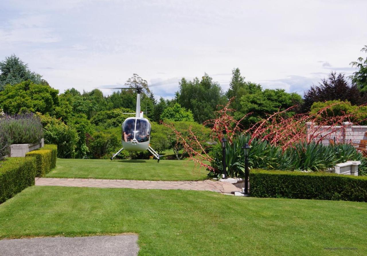 The Pillars Retreat Bed & Breakfast Taupo Exterior photo