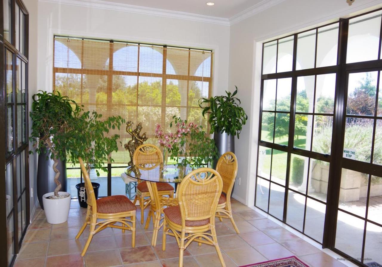 The Pillars Retreat Bed & Breakfast Taupo Exterior photo